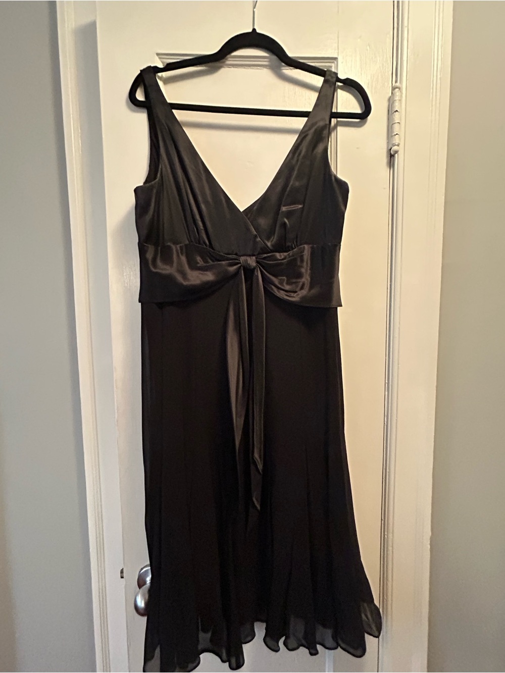 Fun Black V-Neck Satin Trim Dress
